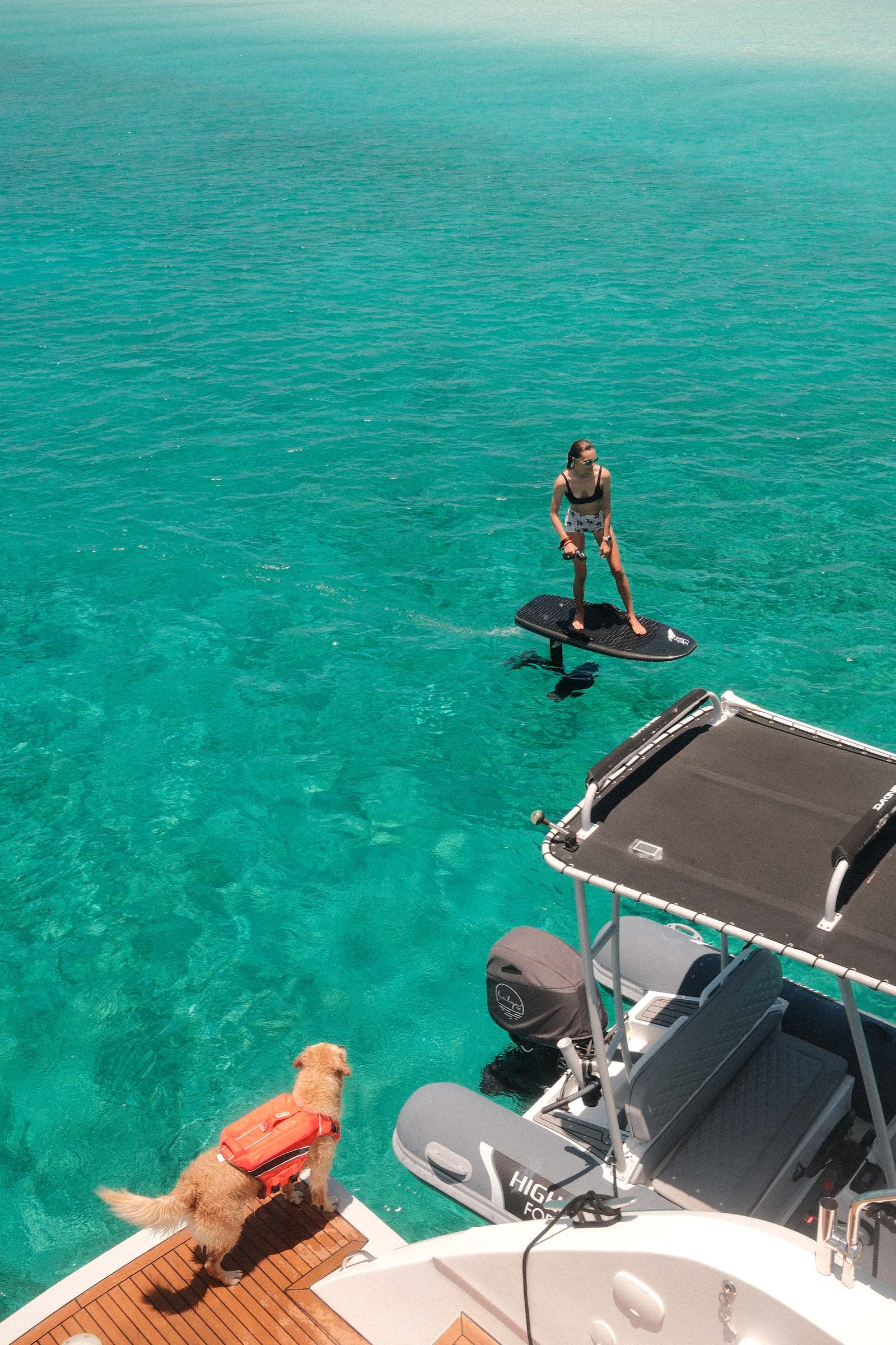 E-foil — first mate watching